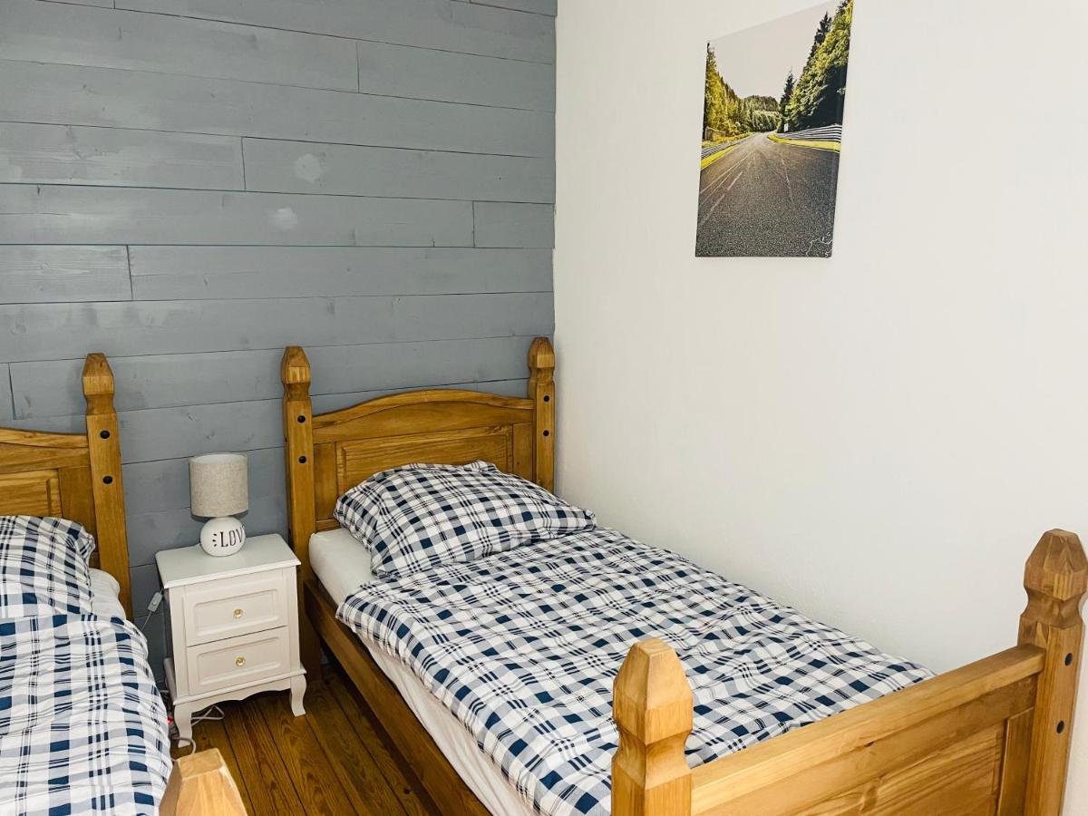 Ferienhaus Backesgarten Fuer 22 Personen Neichen ภายนอก รูปภาพ
