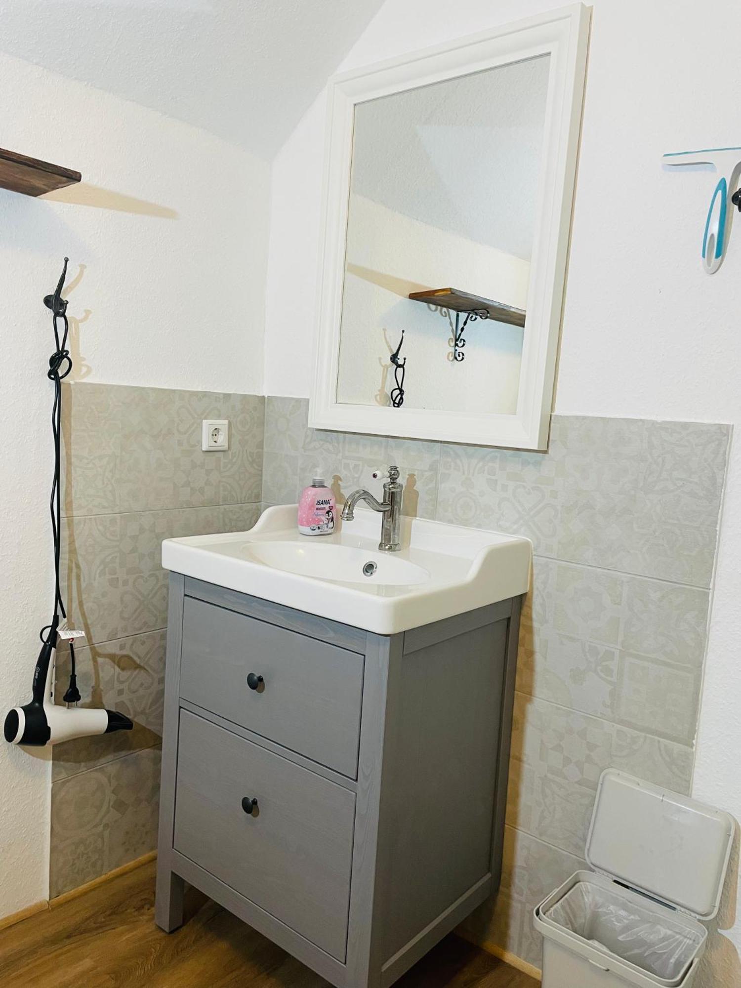 Ferienhaus Backesgarten Fuer 22 Personen Neichen ภายนอก รูปภาพ