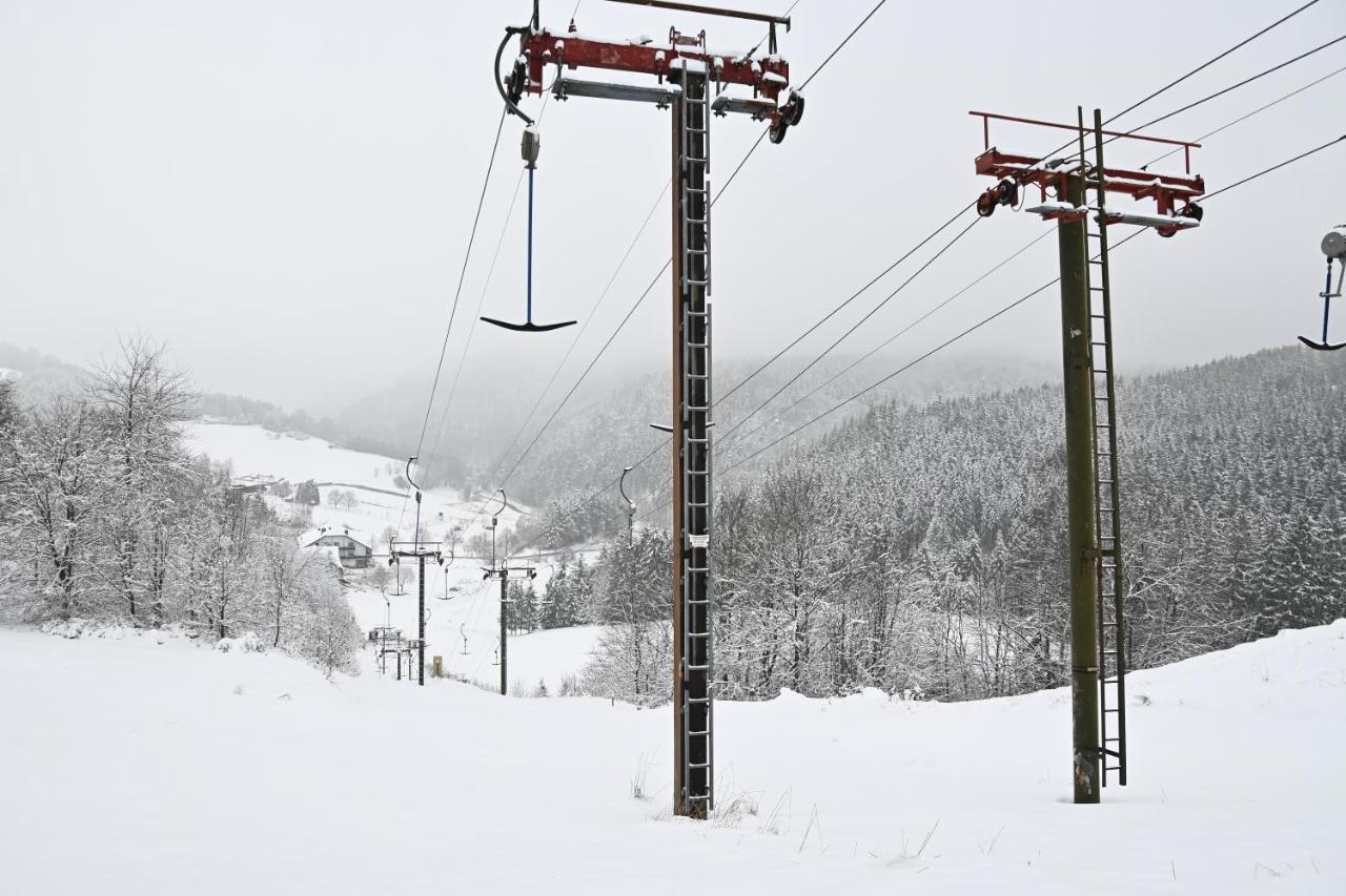 Ferienhaus Backesgarten Fuer 22 Personen Neichen ภายนอก รูปภาพ