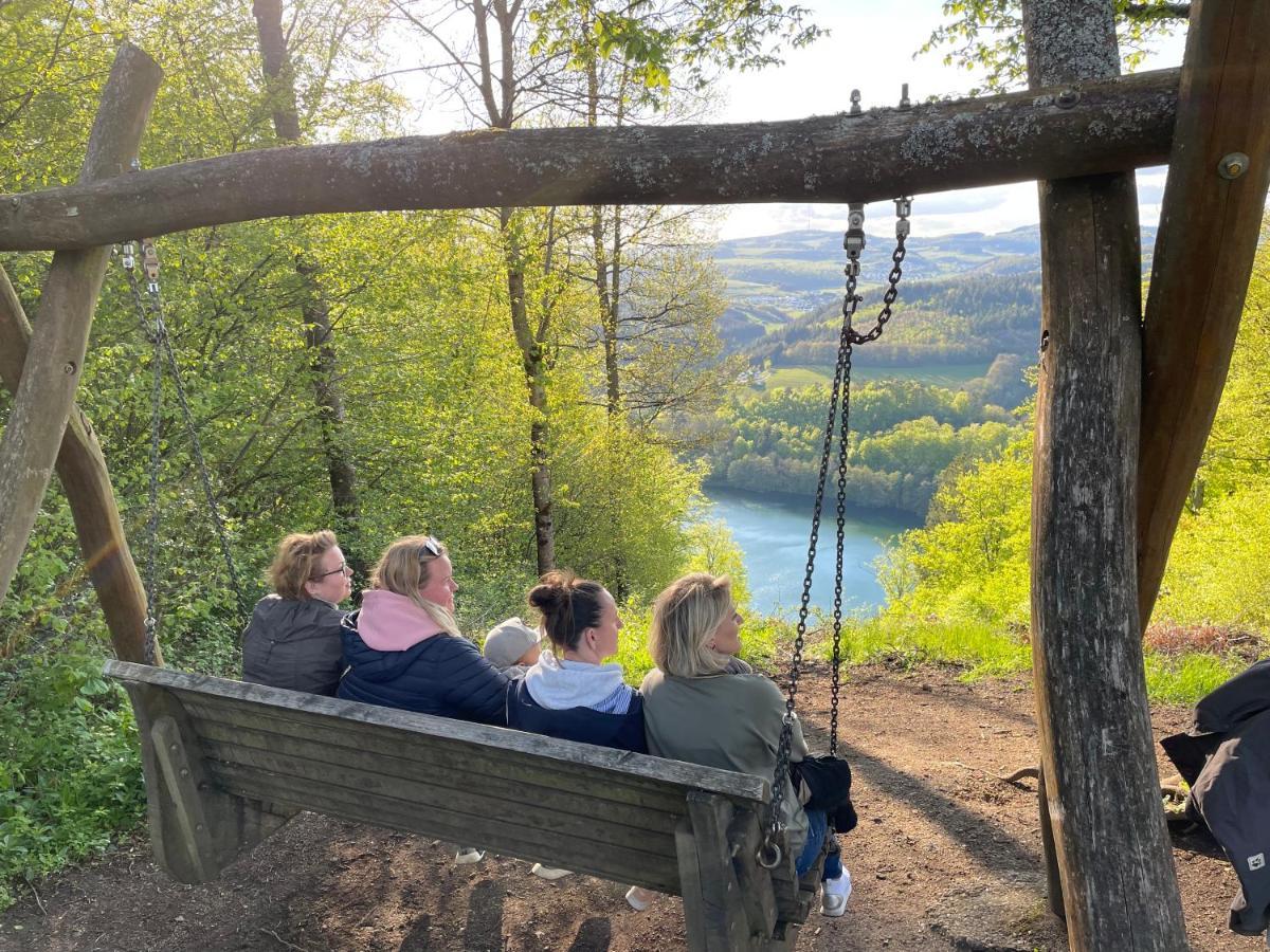 Ferienhaus Backesgarten Fuer 22 Personen Neichen ภายนอก รูปภาพ