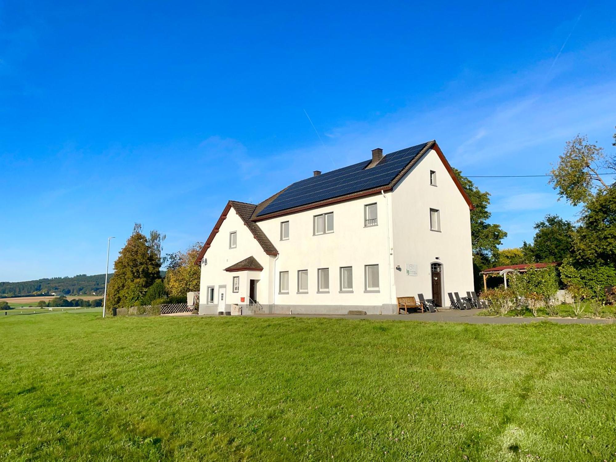 Ferienhaus Backesgarten Fuer 22 Personen Neichen ภายนอก รูปภาพ