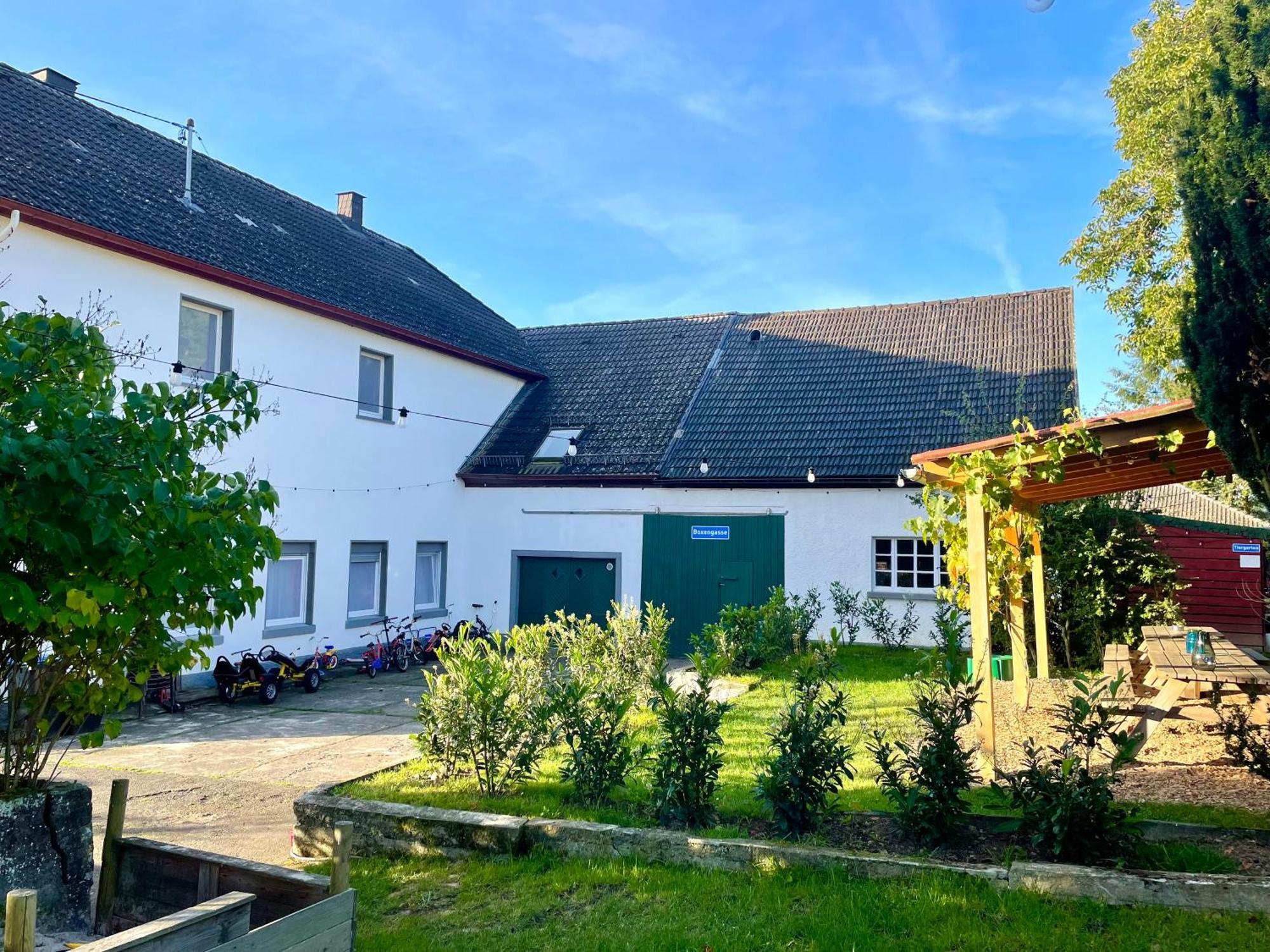 Ferienhaus Backesgarten Fuer 22 Personen Neichen ภายนอก รูปภาพ